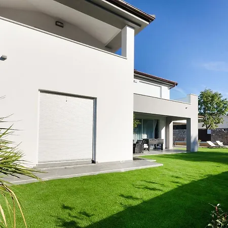 Villa Icici *