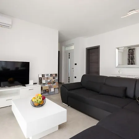 Villa Icici Villa *