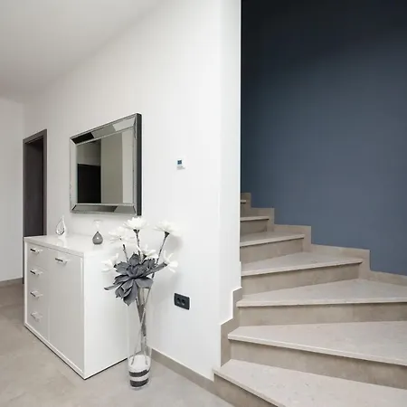 Villa Icici *